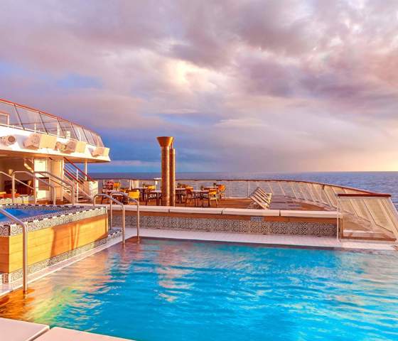 Viking Infinity Pool