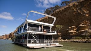 Unforgettable Houseboats Murray River Boat