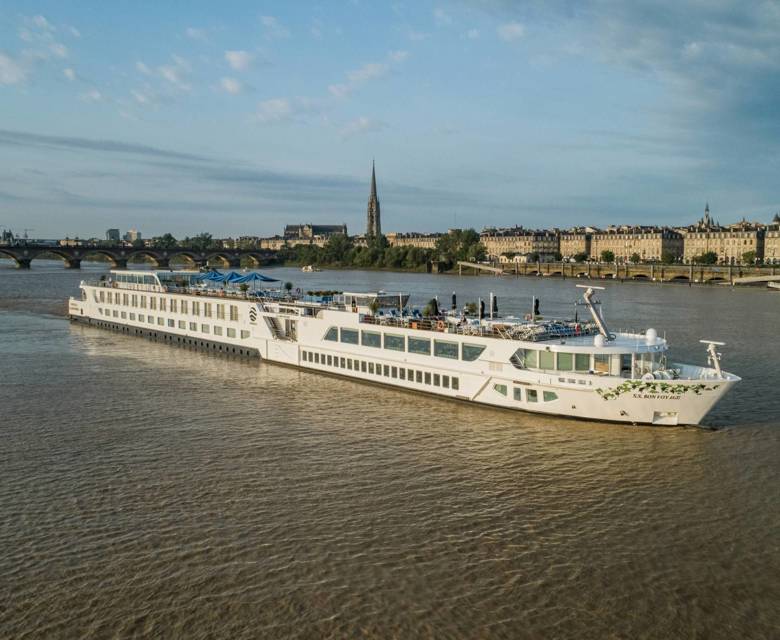 S.S. Bon Voyage in Bordeaux