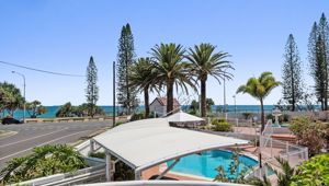 Alexandria Apartments - Pool