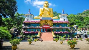 Dambulla cave temple with Total Holiday Options