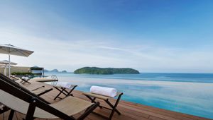 PARKROYAL Langkawi - Lap Pool