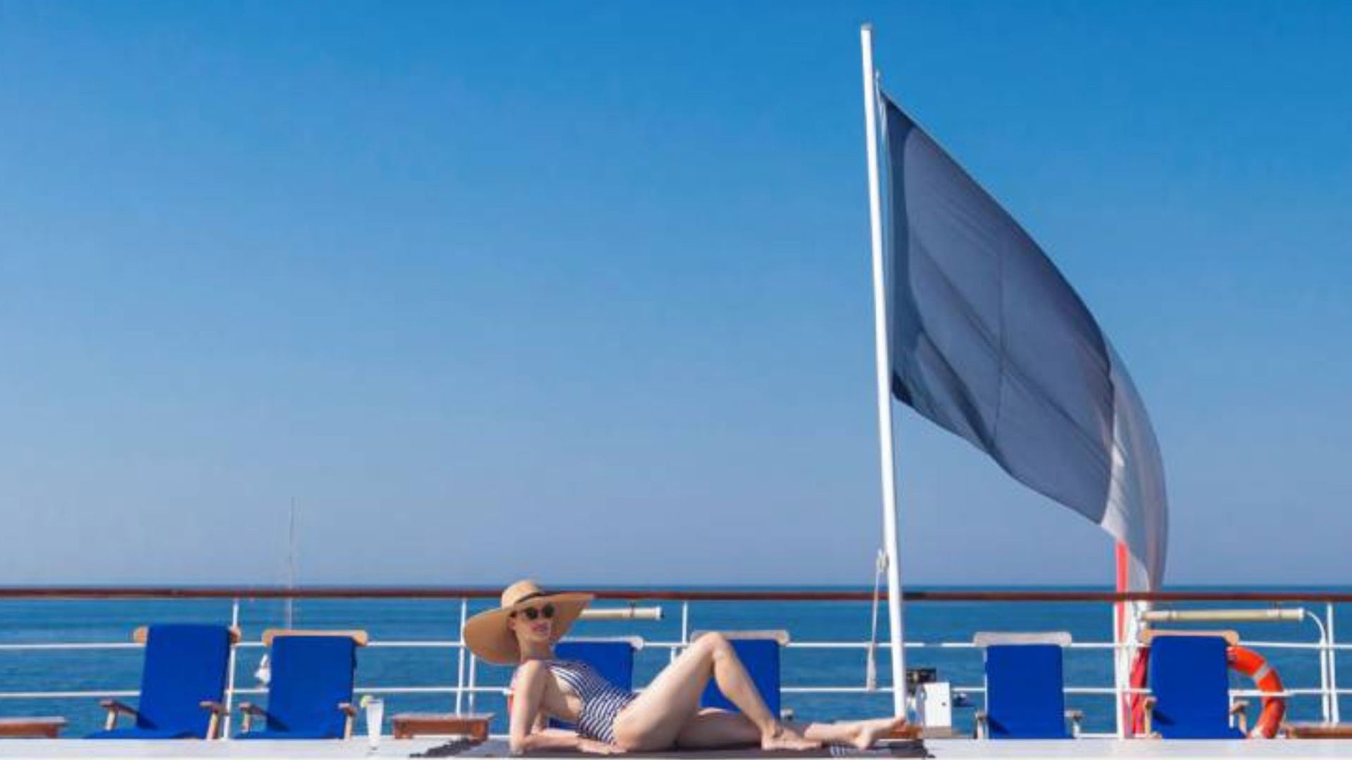 Club Med 2 Sailing - lady by the pool