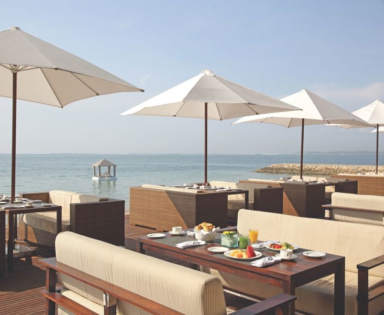 Puri Santrian Loungers