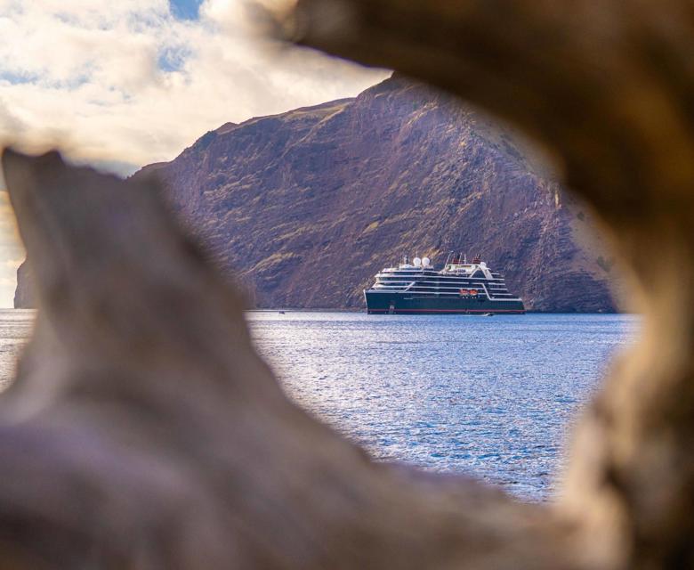 Easter And Pitcairn Islands Robinson Crusoe