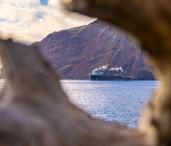 Easter And Pitcairn Islands Robinson Crusoe