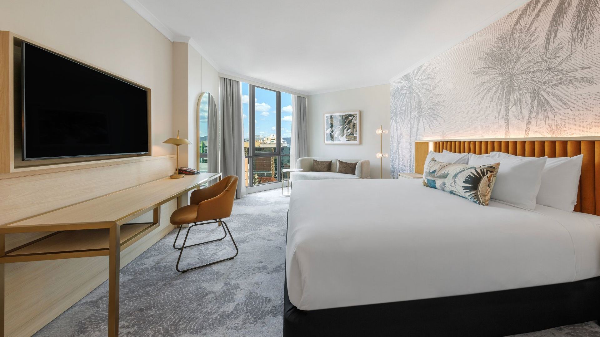 Amora Hotel Brisbane City View King 