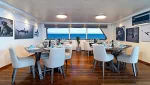 Galapagos Cruise with Wendy Petrie and Viva Expeditions