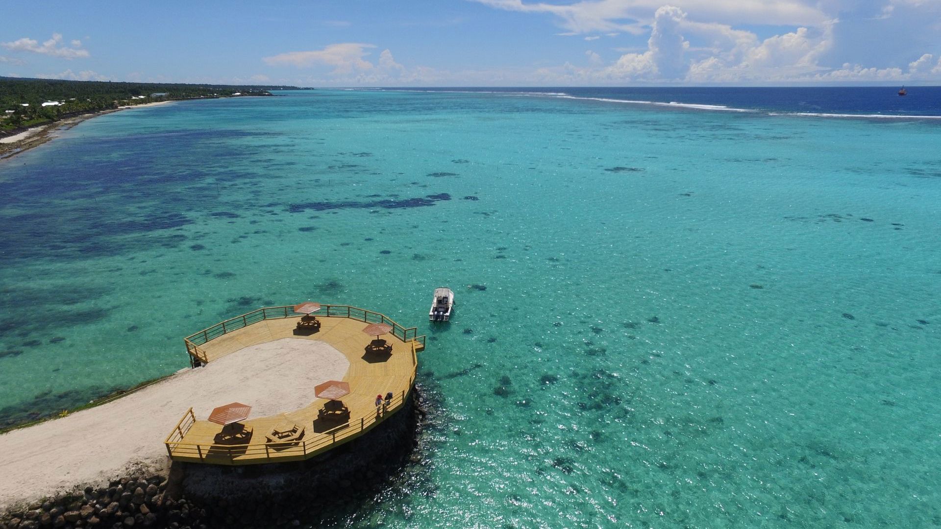 Amoa Resort Jetty