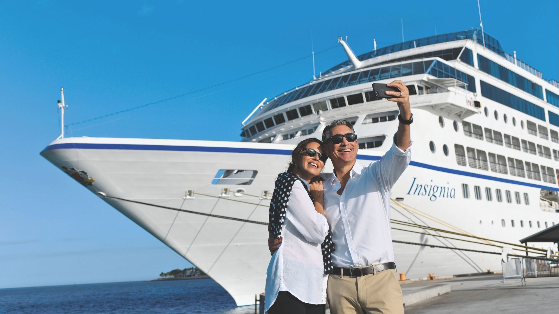 Oceania Insignia Embarkation