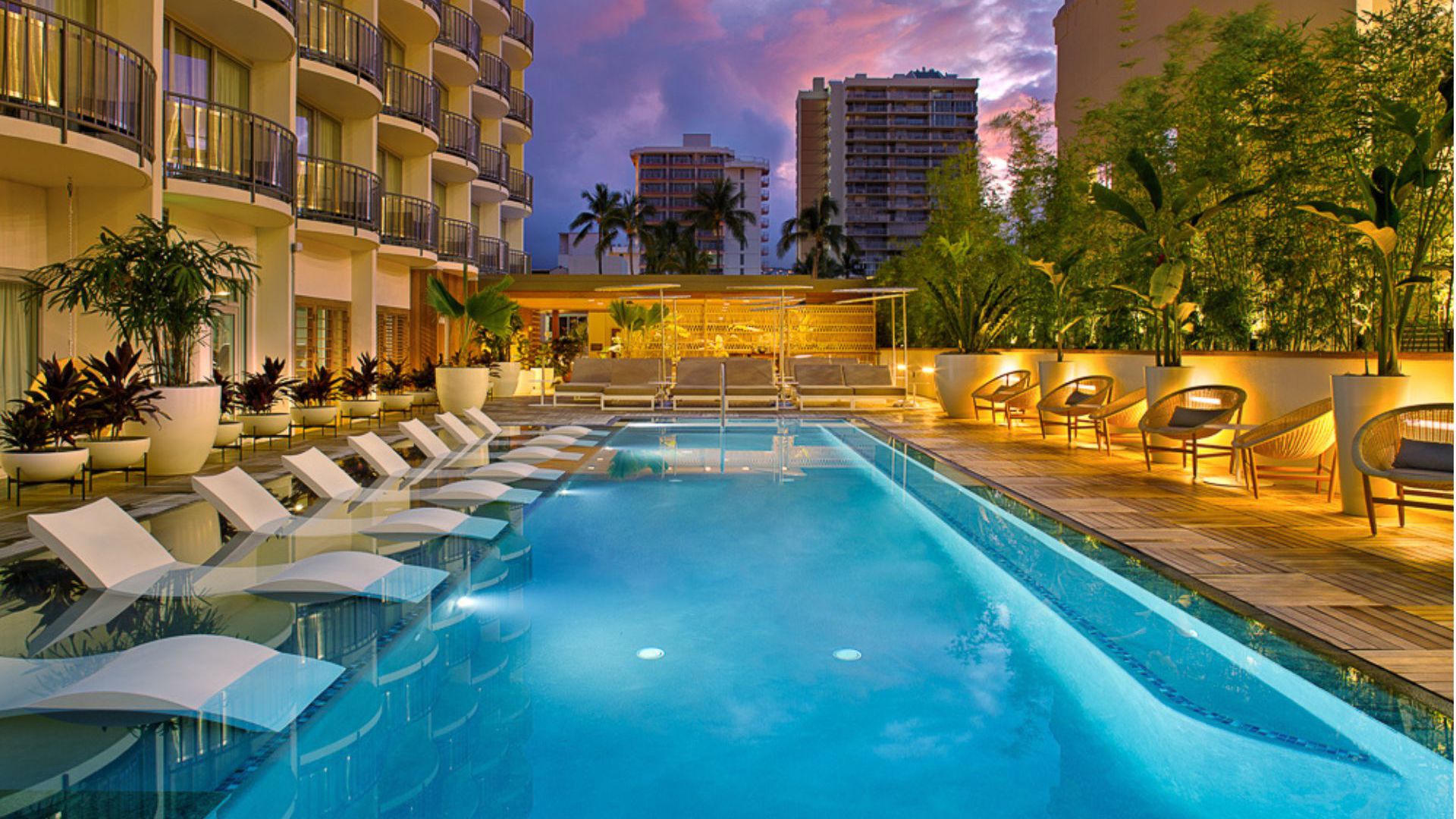 The Laylow Waikiki, Autograph Collection - Pool View