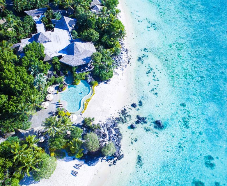 Pacific Resort Aitutaki - aerial view