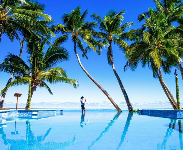 Little Polynesian - Pool