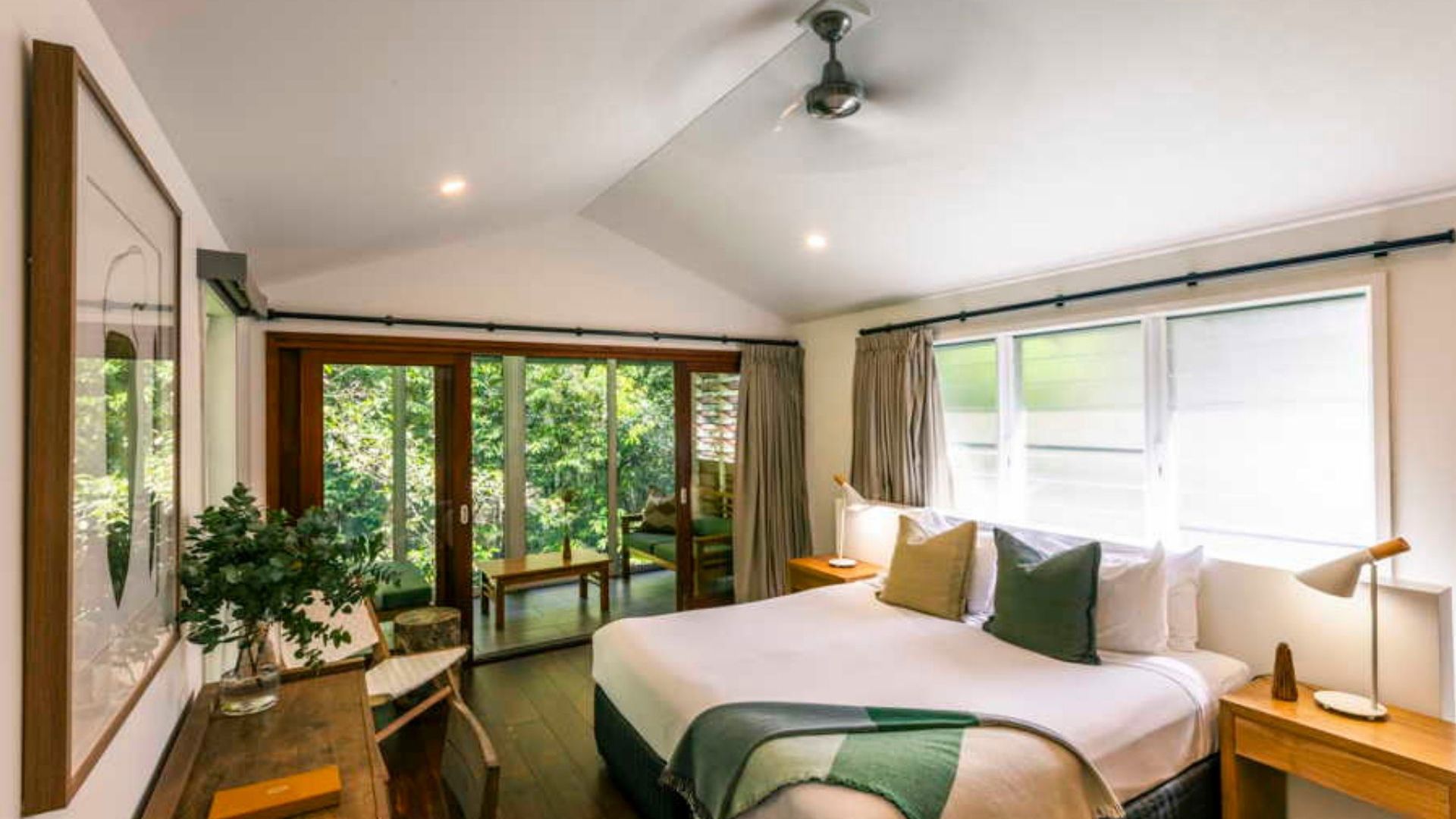 Daintree Eco Lodge - bedroom