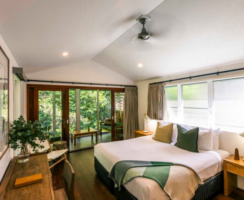 Daintree Eco Lodge - bedroom