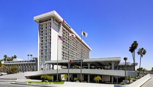 Los Angeles Airport Marriott - Exterior