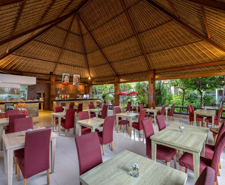 Tonys Villas & Resort Seminyak - Dong Oman Cultural Dining