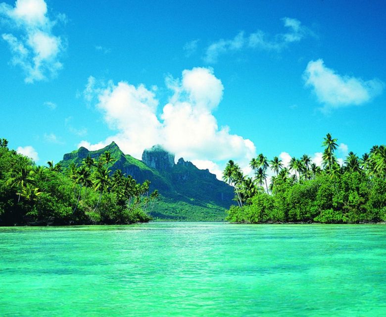 Tahiti, the largest island in French Polynesia