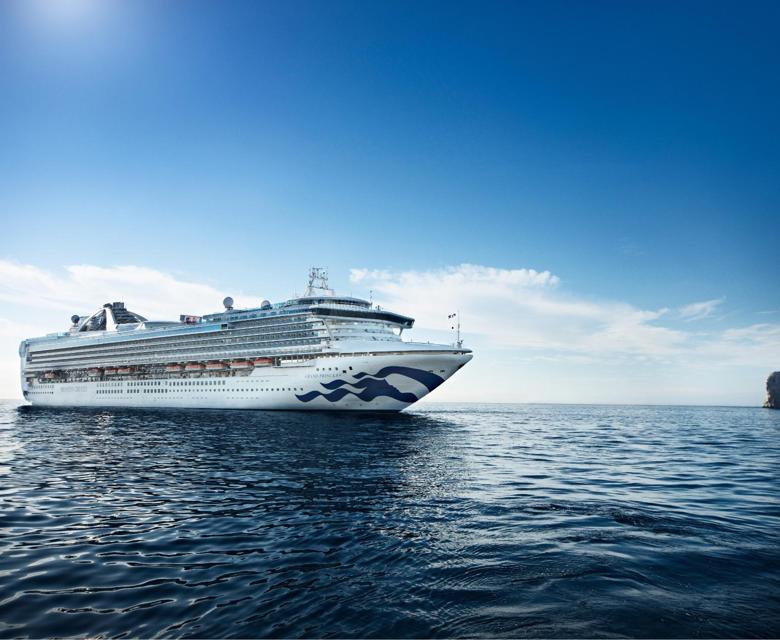 Grand Princess at Sea © Princess Cruises