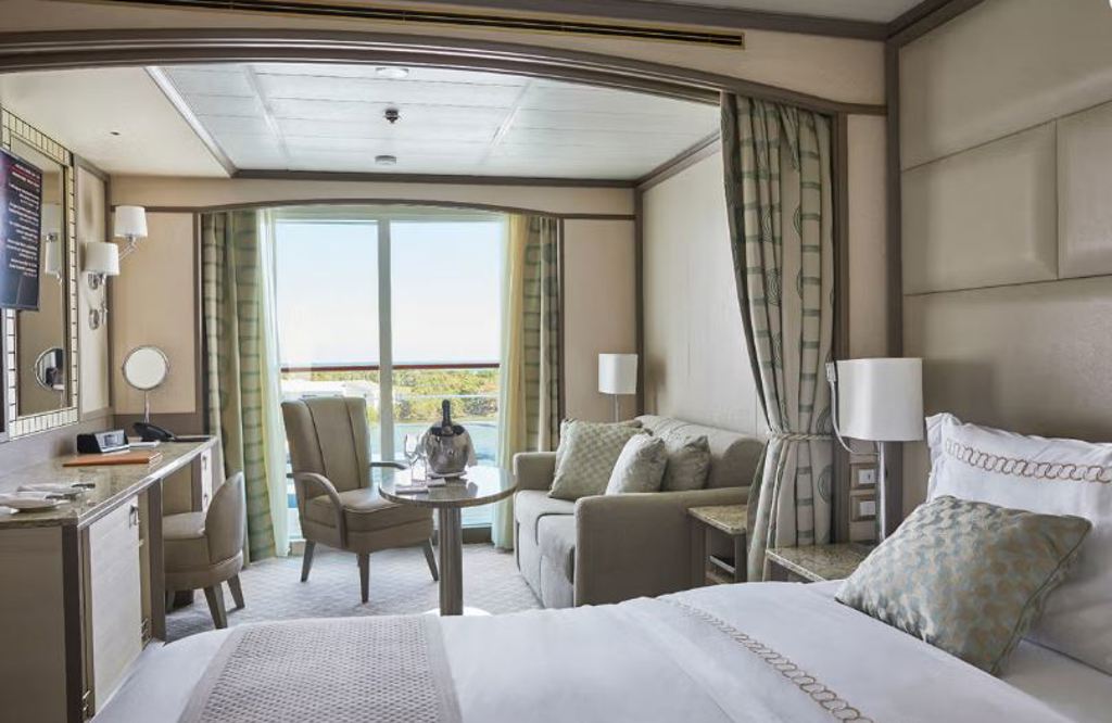 Silv Shadow Deluxe Veranda Suite