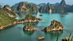 Vietnam, Halong Bay