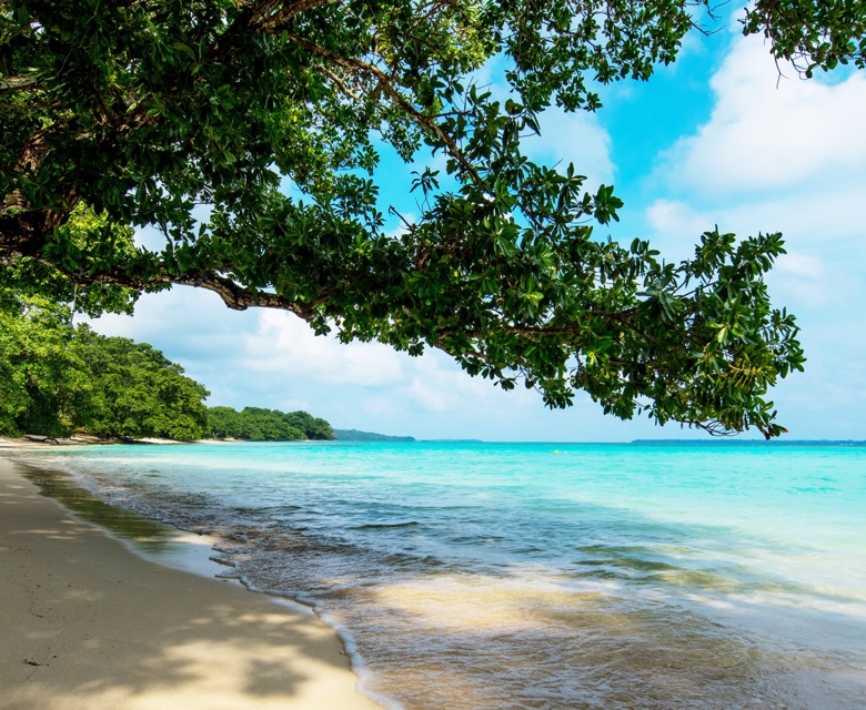 Barrier Beach Resort beach