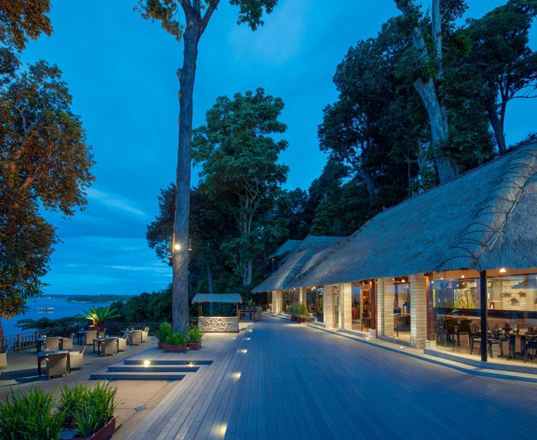 Banyan Tree Bintan - Treetops Dining