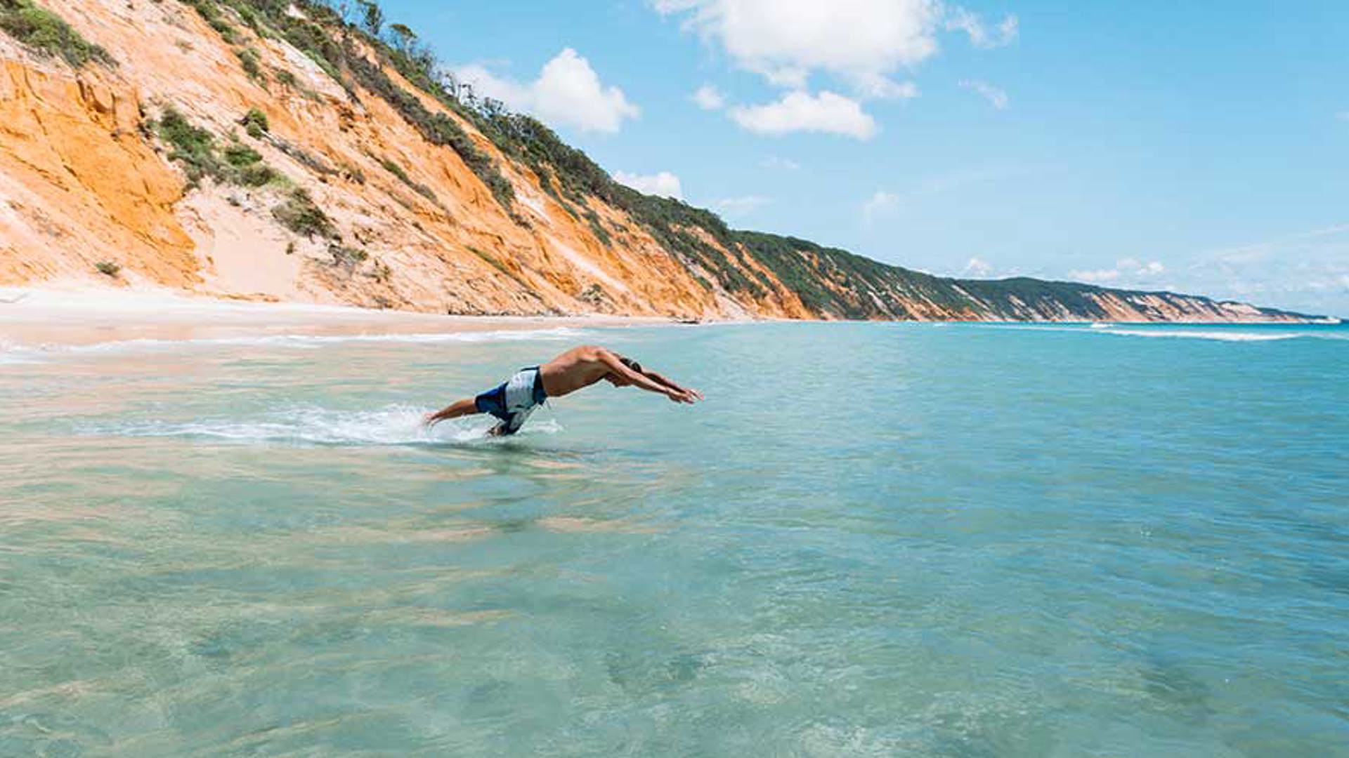 Noosa Main Beach - Image credit: Tourism & Events Queensland