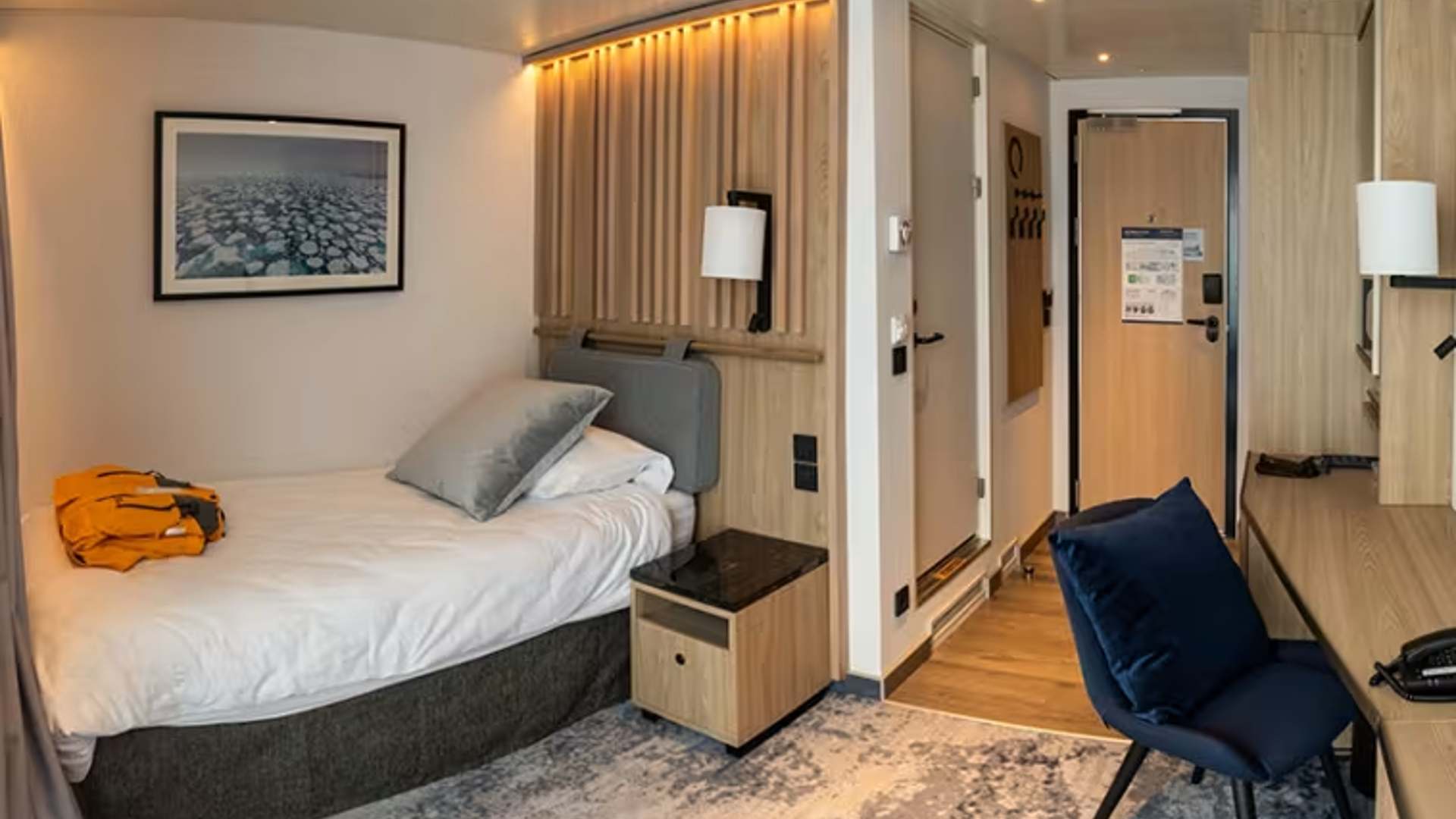 Ultramarine Solo Panarama Cabin