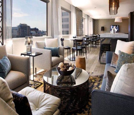 PARKROYAL Daring Harbour Club Lounge