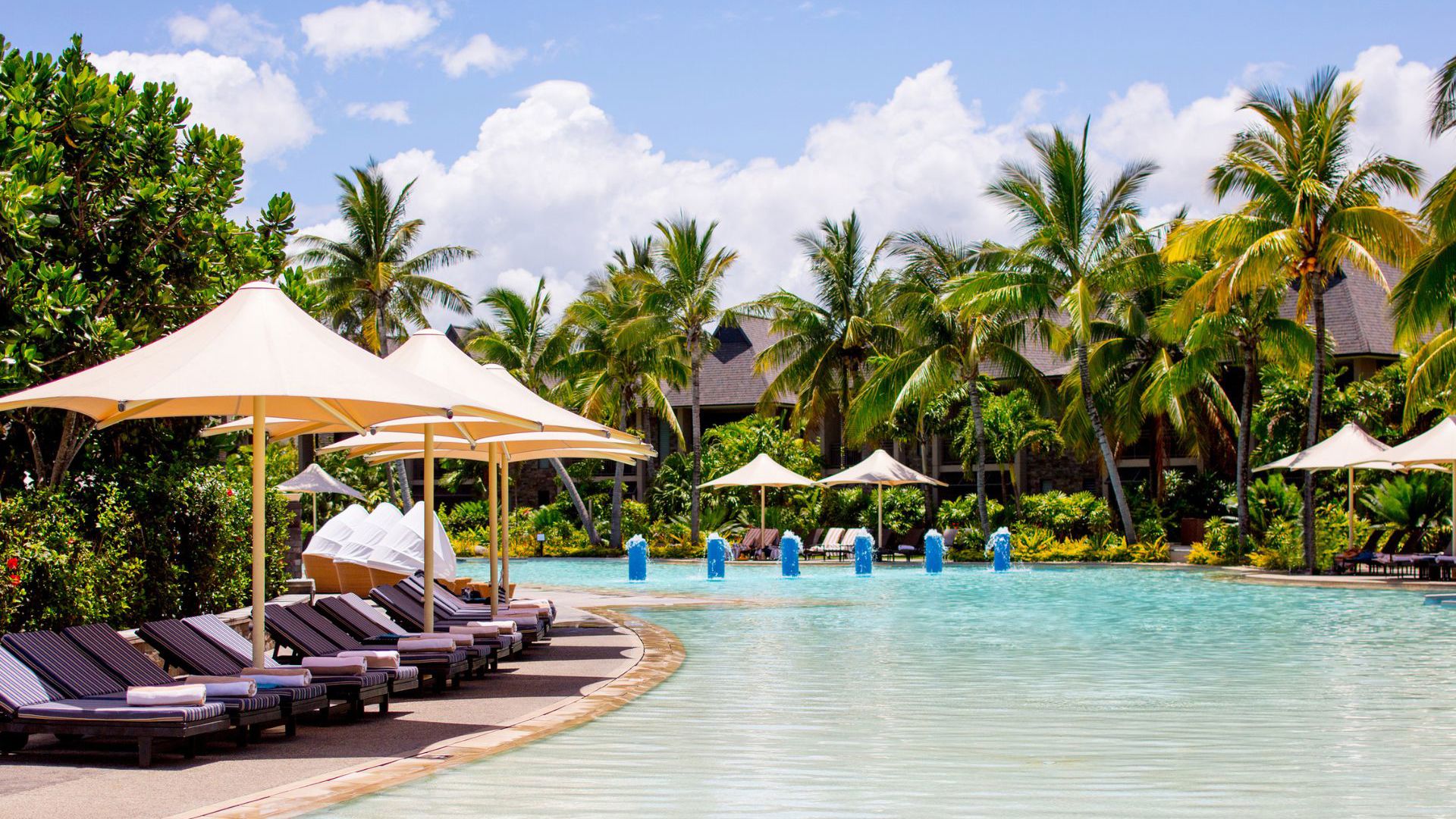 Intercon Fiji Family Pool