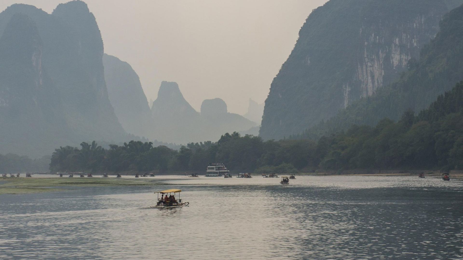 Wendy Wu Tours China