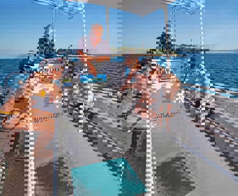 Sailaway - coral viewing