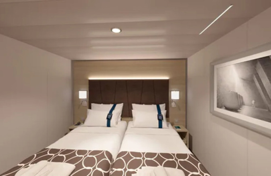 World Europa Deluxe Interior Fantastica