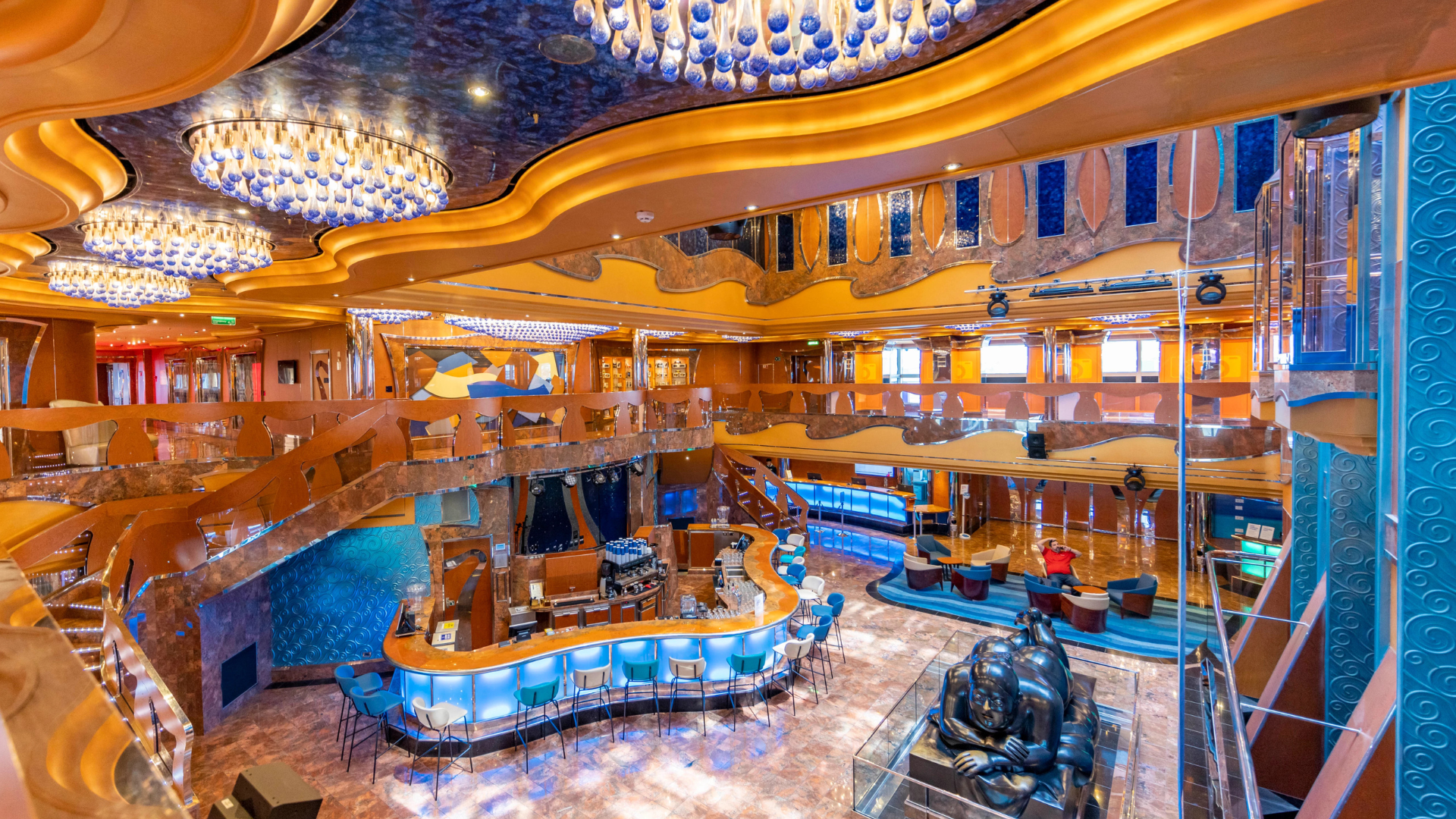 Carnival Luminosa - Atrium