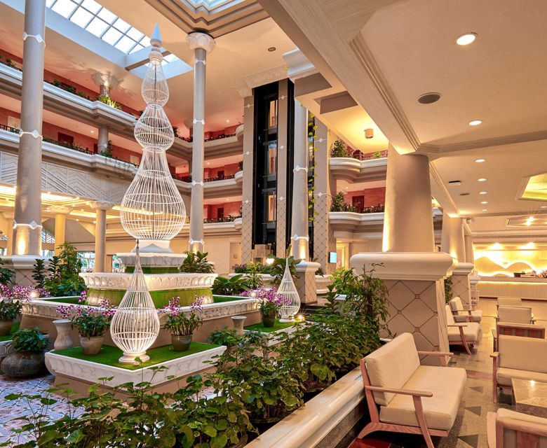 Beyond Resort Kata - Lobby