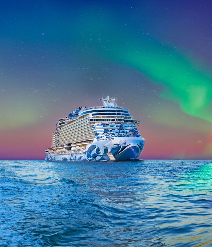  NCL Prima Iceland Northern Lights Vertical
