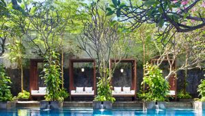 Jambuluwuk Oceano Seminyak - Pool View