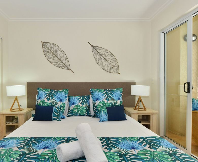 Cayman Villas Port Douglas Bedroom