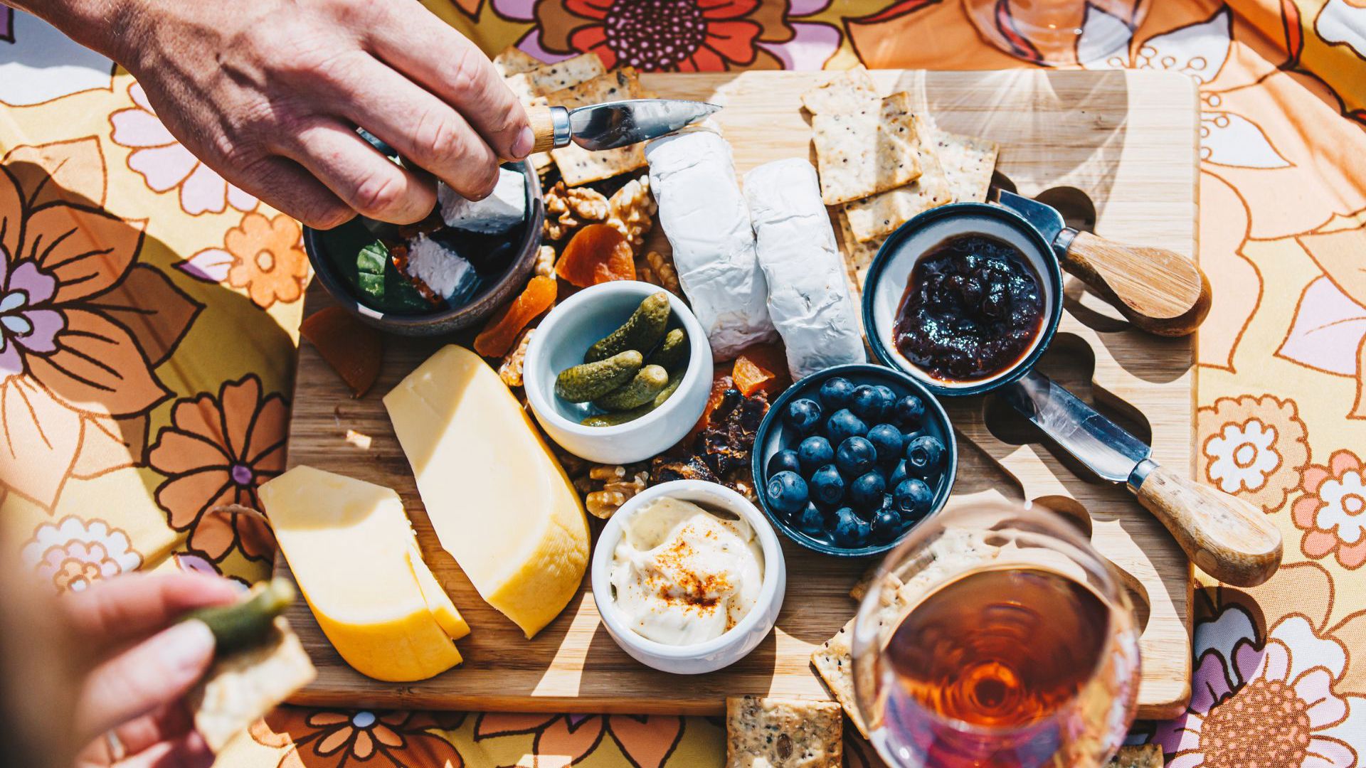 Tasmania Peco Wines © Tourism Tasmania And Jasper Da Seymour 