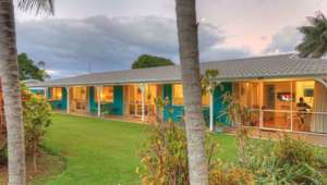 Aloha Apartments - Exterior