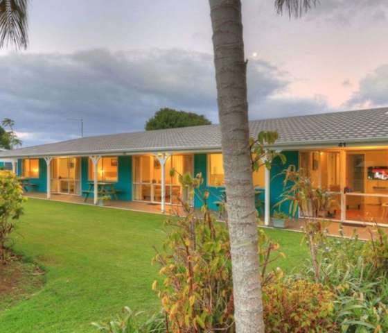 Aloha Apartments Exterior