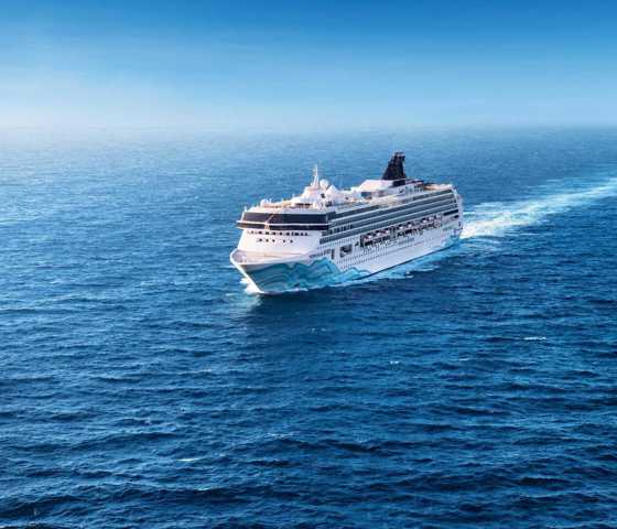 Norwegian Spirit at Sea