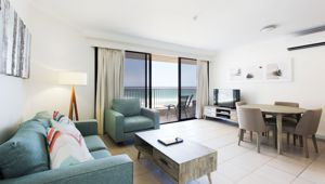 The Breakers Living Area