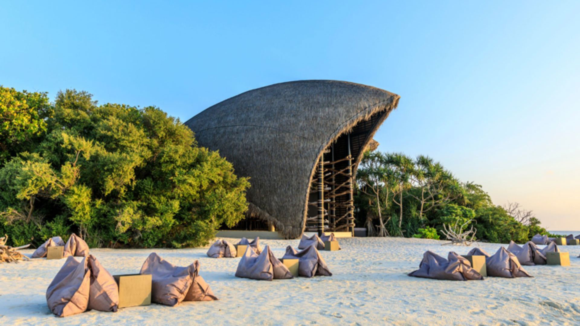 Dhigali Maldives beach