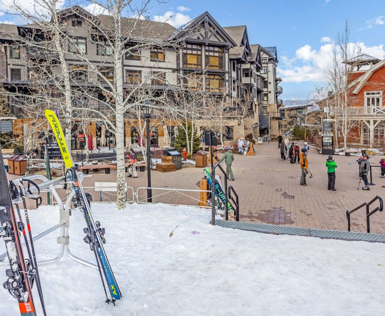 Capitol Peak Lodge Snow