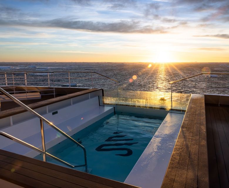 SH Minerva Swimming Pool