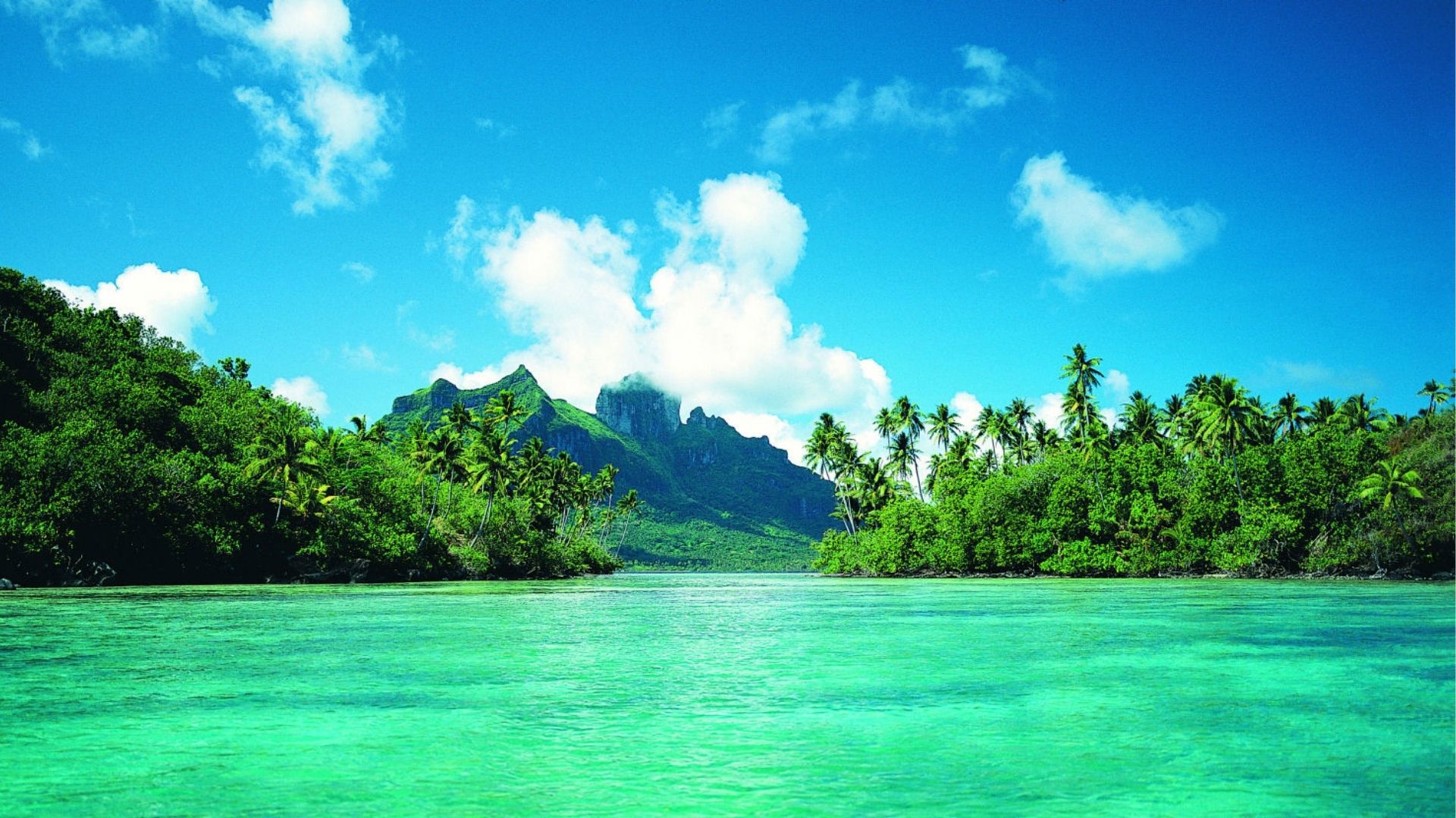 Tahiti, the largest island in French Polynesia