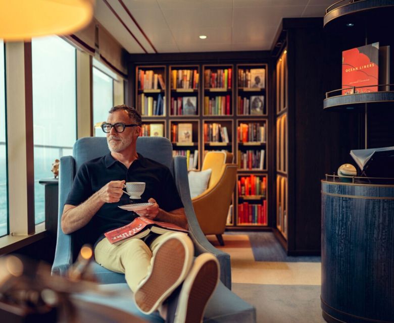 Cunard Queen Anne Library