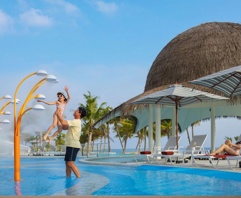 Centara Mirage Lagoon - Kids at play